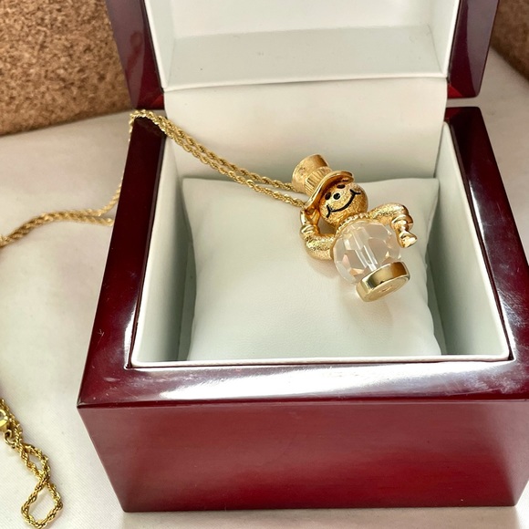 Swan Signed Swarovski Crystal Snowman Pendant Necklace - Picture 9 of 9